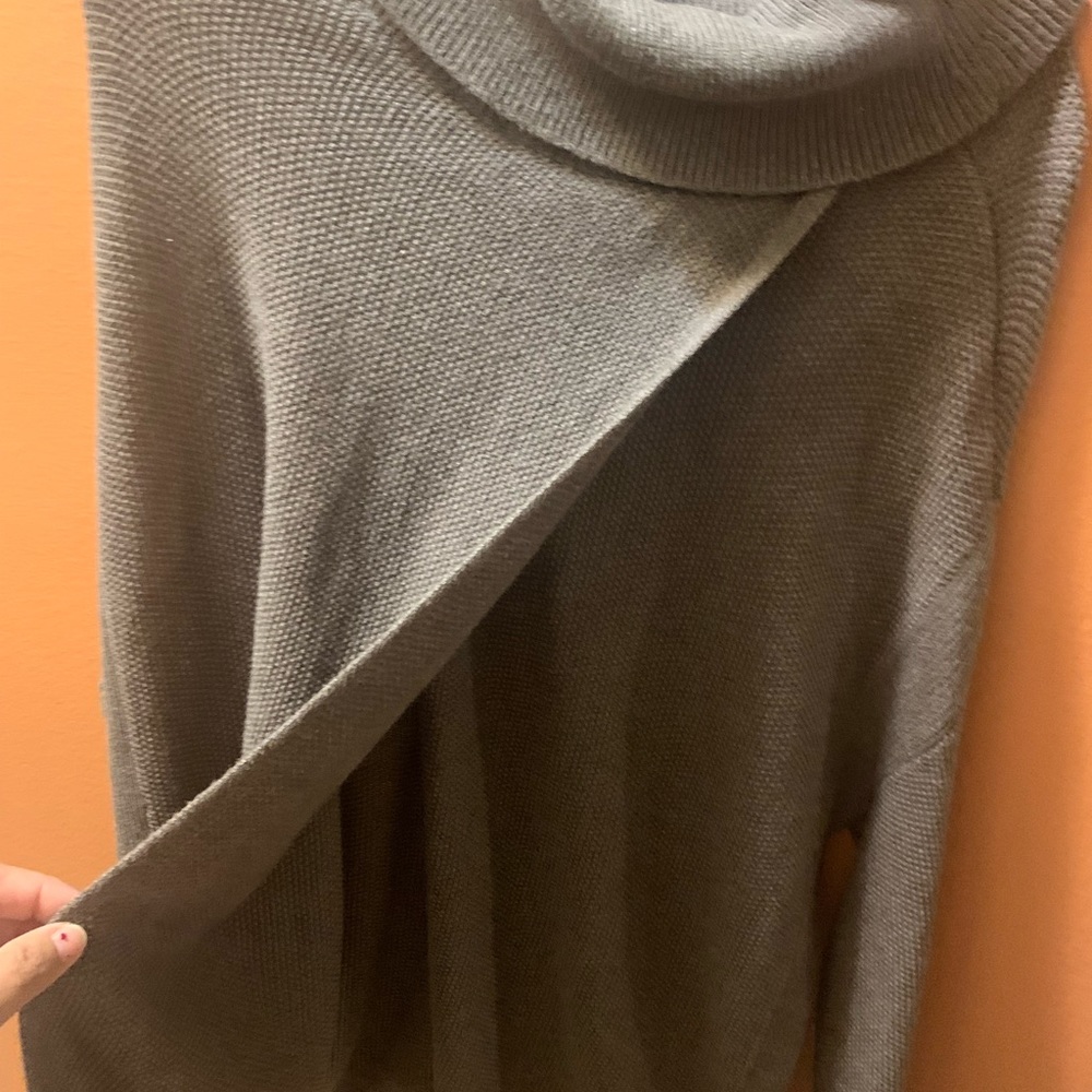 BCBG Women Sweater size Chocolate color